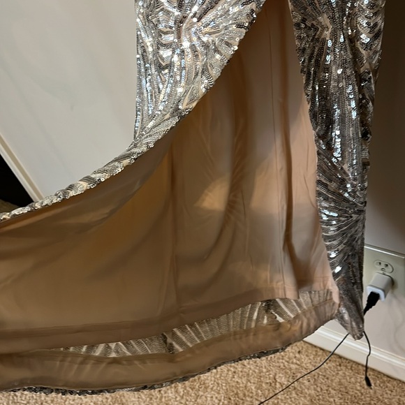 Lulus Dazzling Moments Silver Sequin Bodycon Midi Dress Small NYE Bachelorette - Picture 7 of 7